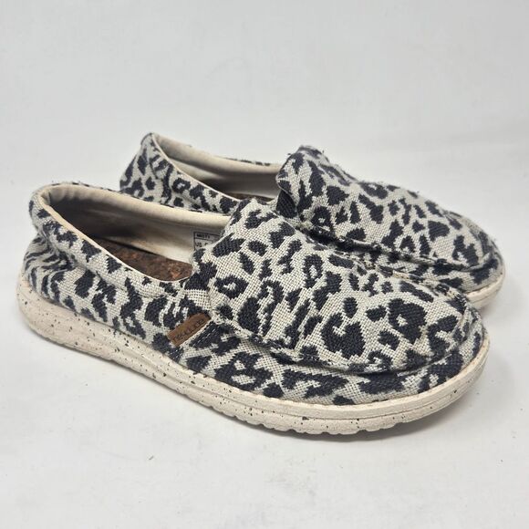 HEY DUDE Women’s Shoes Sz 5 Wendy Woven Cheetah Grey Slip On Shoes Ladies Comfy - Picture 1 of 11